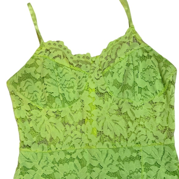 NWOT Neon Green Sheer Floral Lace Pattern Spaghetti Strap Dress - Size M - Picture 7 of 8